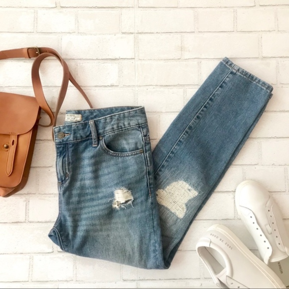 Free People Jeans Destroyed Boyfriend High Rise
